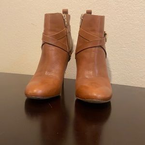 High heel kind of boots